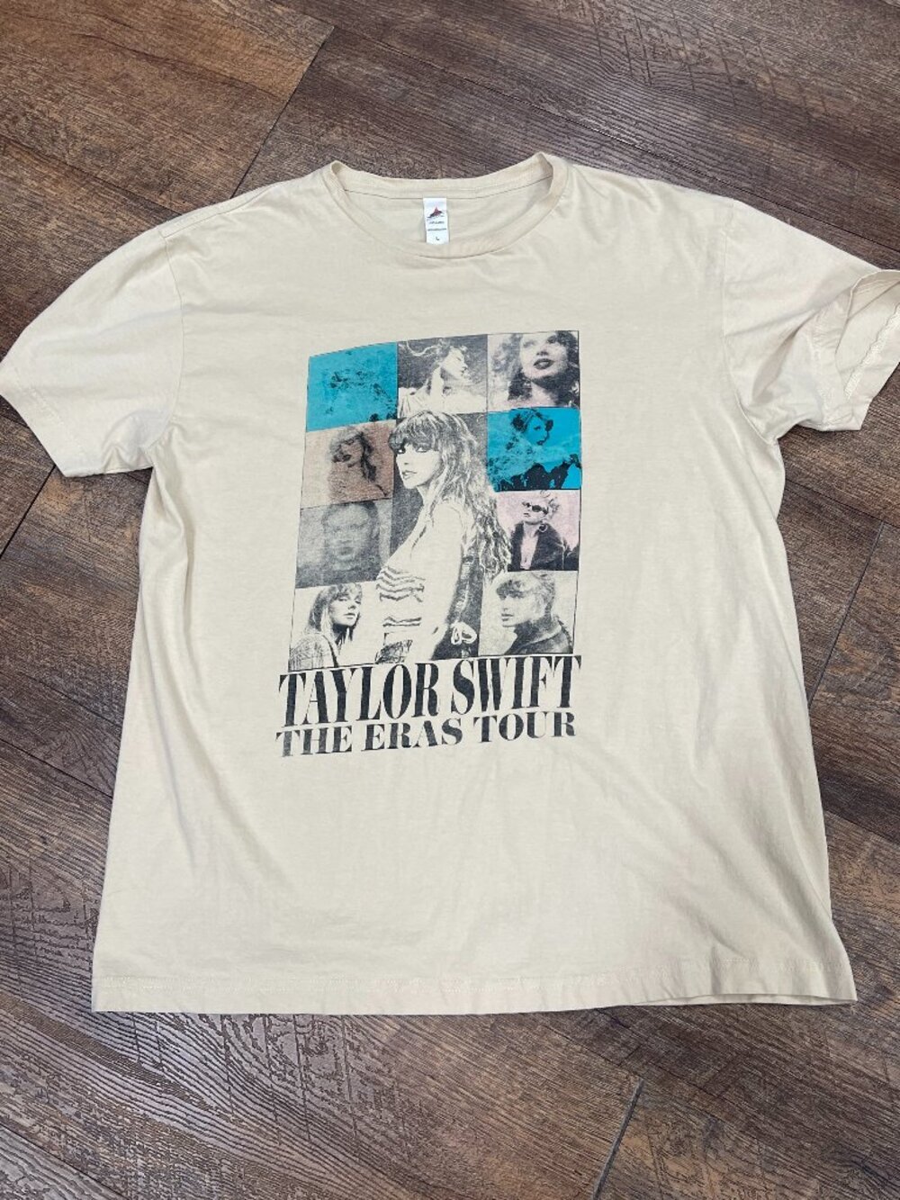 Taylor Swift The Eras Tour 2023 Soft Beige Graphic Tee Size Large